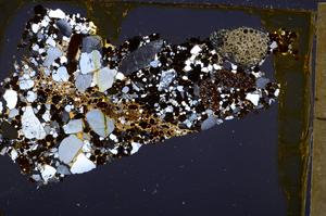 Cross Polarized, E40051