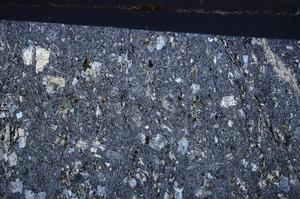 Cross Polarized, E67677