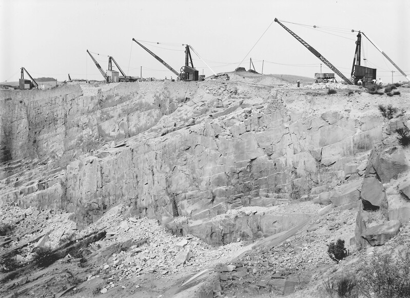 A quarry in the Locharbriggs Cluster, photographed in 1937.