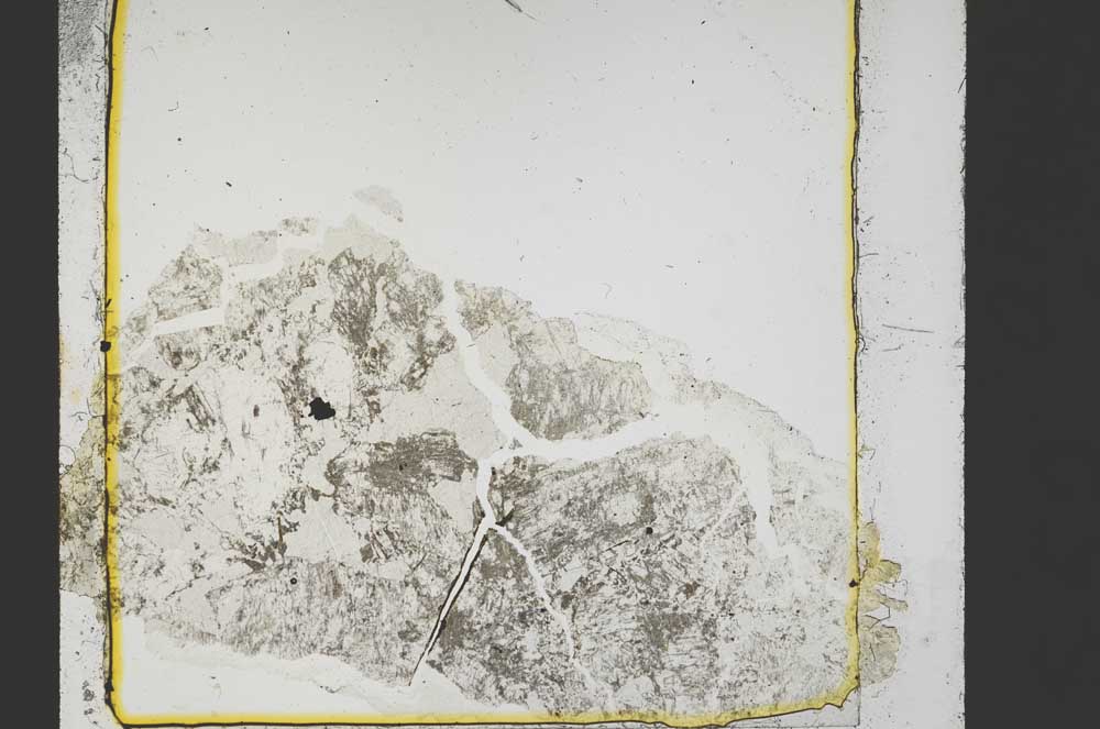 Plane Polarized, S39516