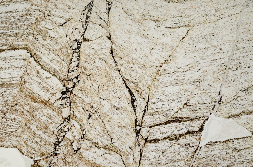 Plane Polarized, S69105