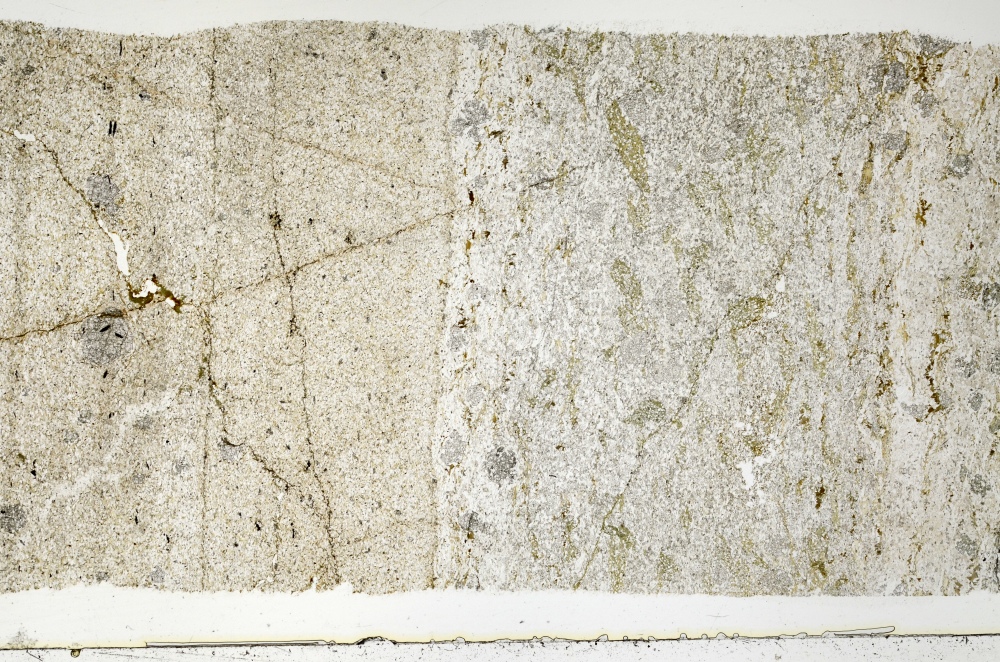 Plane Polarized, S70686