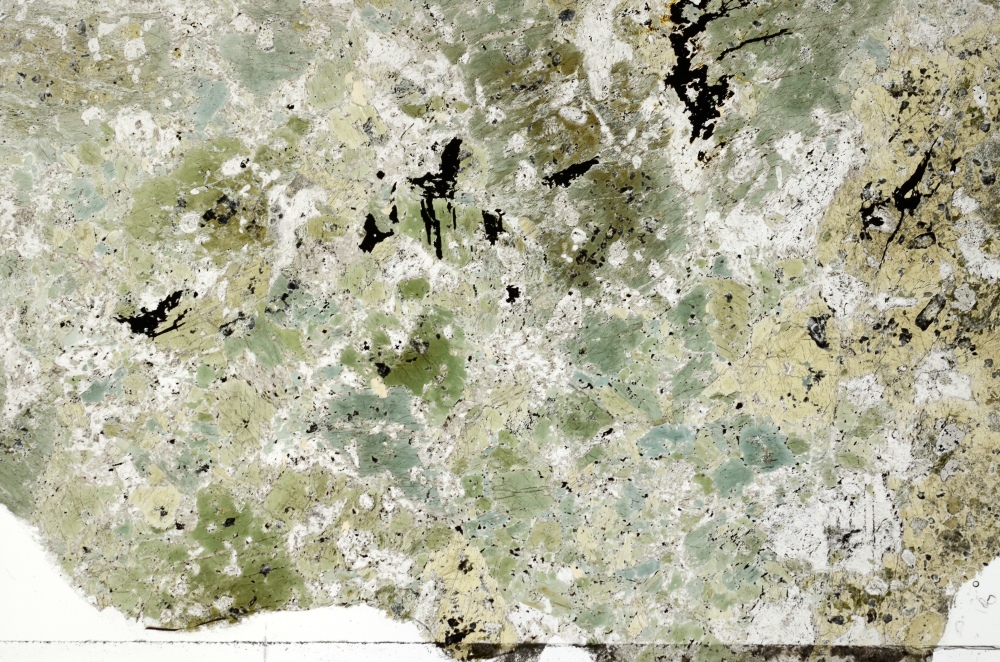 Plane Polarized, S70899