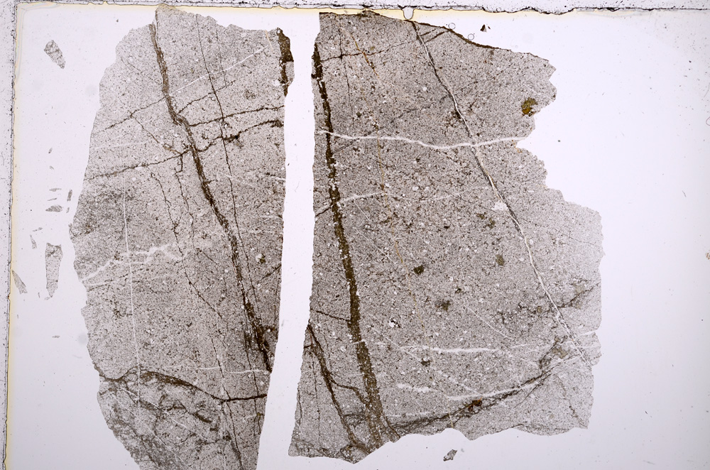 Plane Polarized, E15221