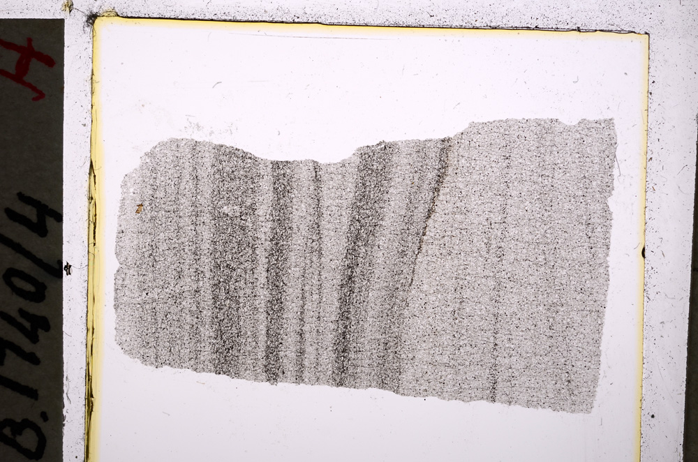 Plane Polarized, E20680