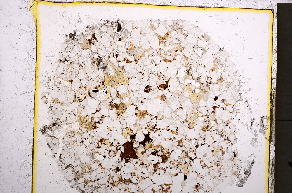 Plane Polarized, E22051