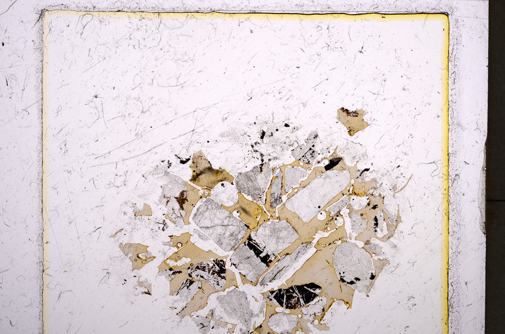 Plane Polarized, E22158