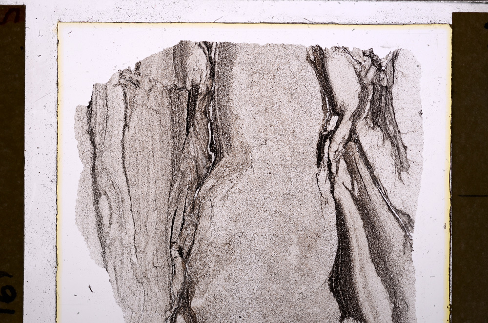 Plane Polarized, E29573