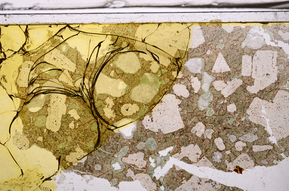 Plane Polarized, E35926