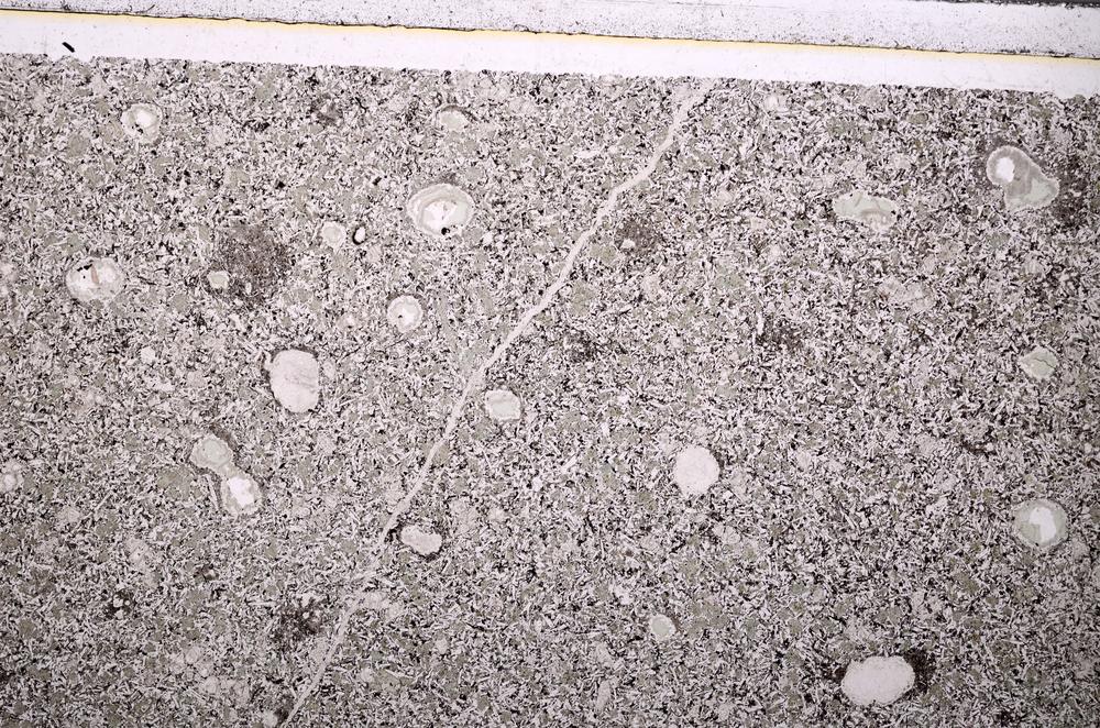 Plane Polarized, E49336