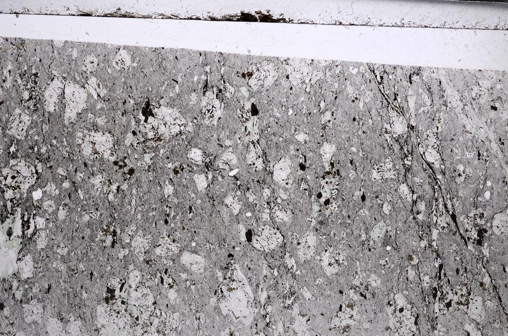 Plane Polarized, E67677